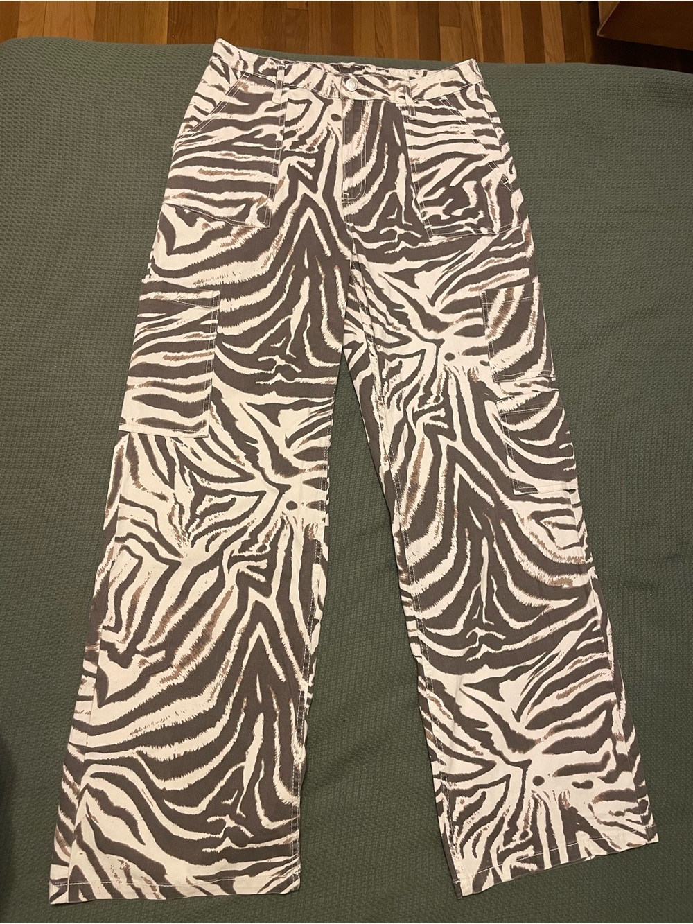 Women’s Zebra Print Wide-Leg Pants - White & Brown